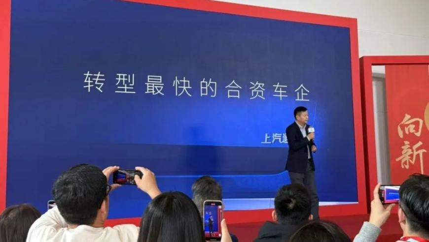 澳彩心水资料网站大全,deepseek评价整容女网红,决策资料解释落实_内测版V9.3